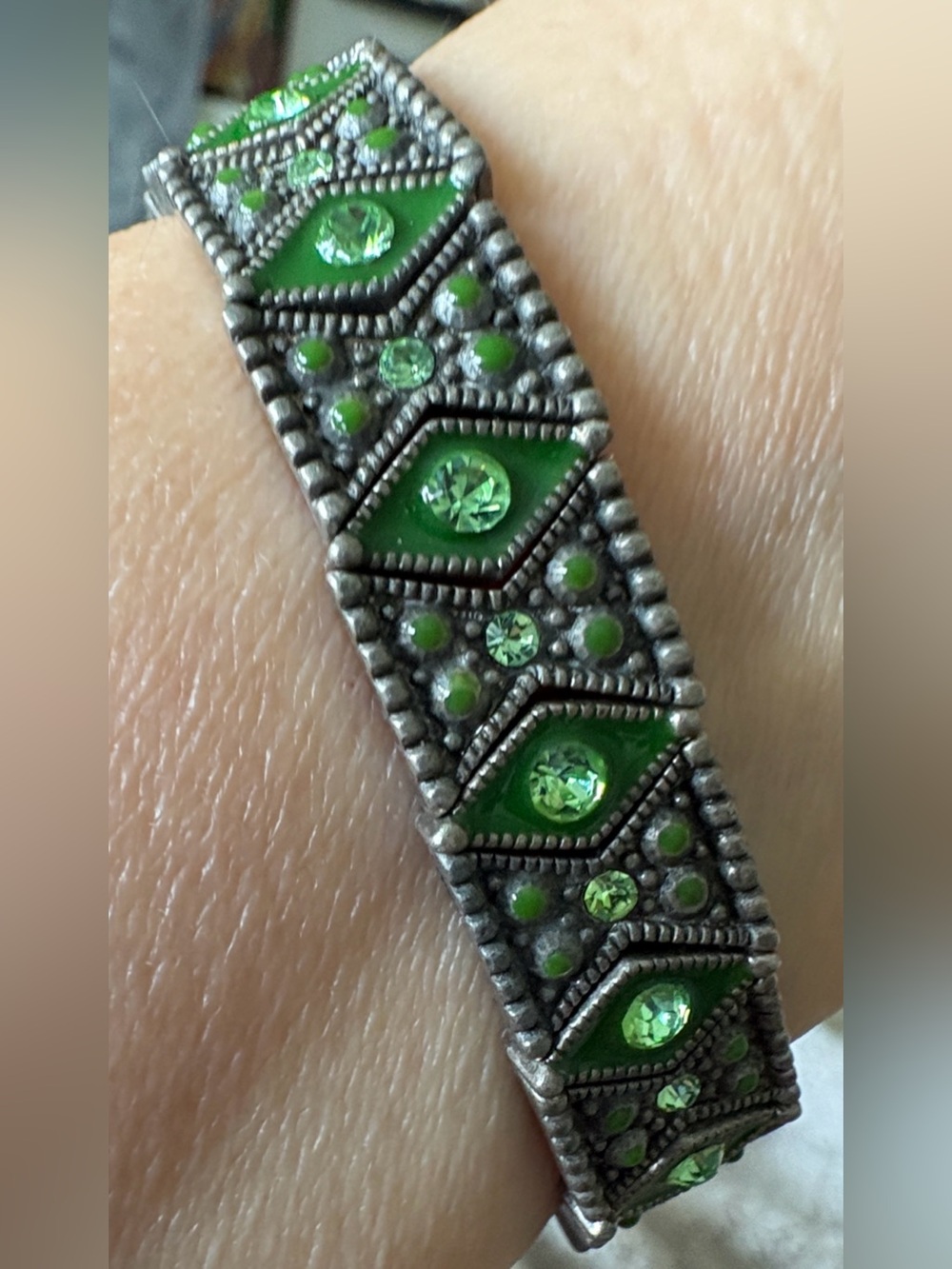 Art Deco Style Stretch Bracelet w Pewter-Colored Links, Green Crystal and Enamel
